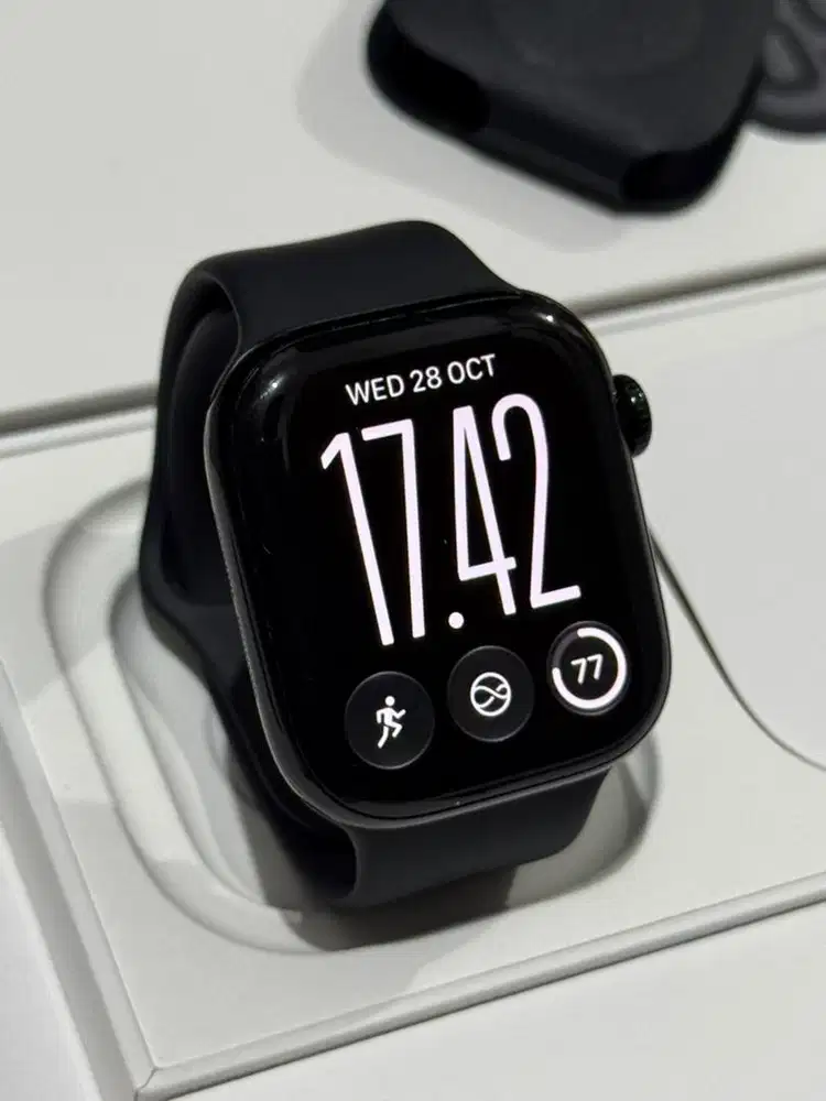 iBox Apple Watch Series 10 42mm Jet Black Fullset IC/B Garansi On 2026