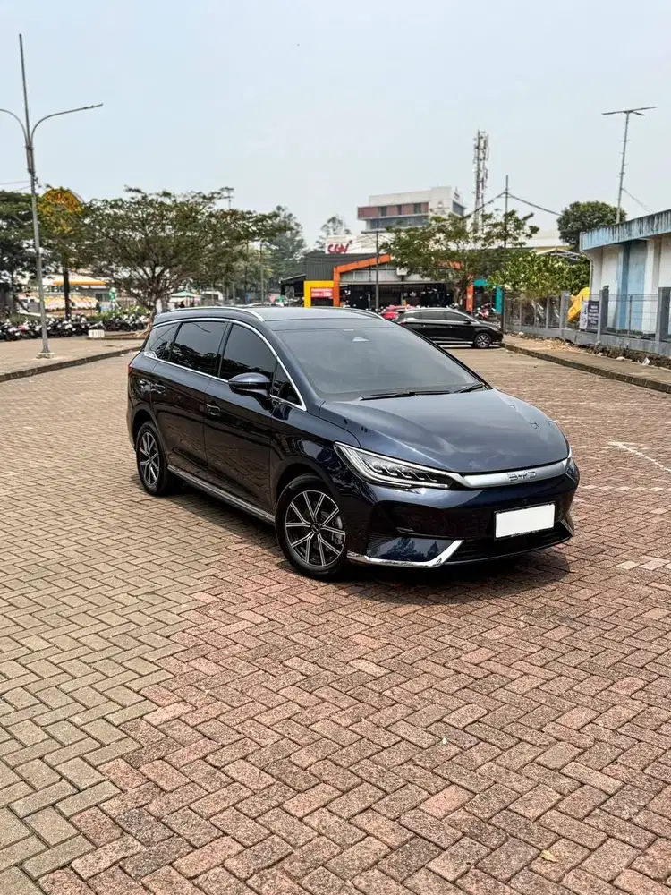 BYD M6 SUPERIOR