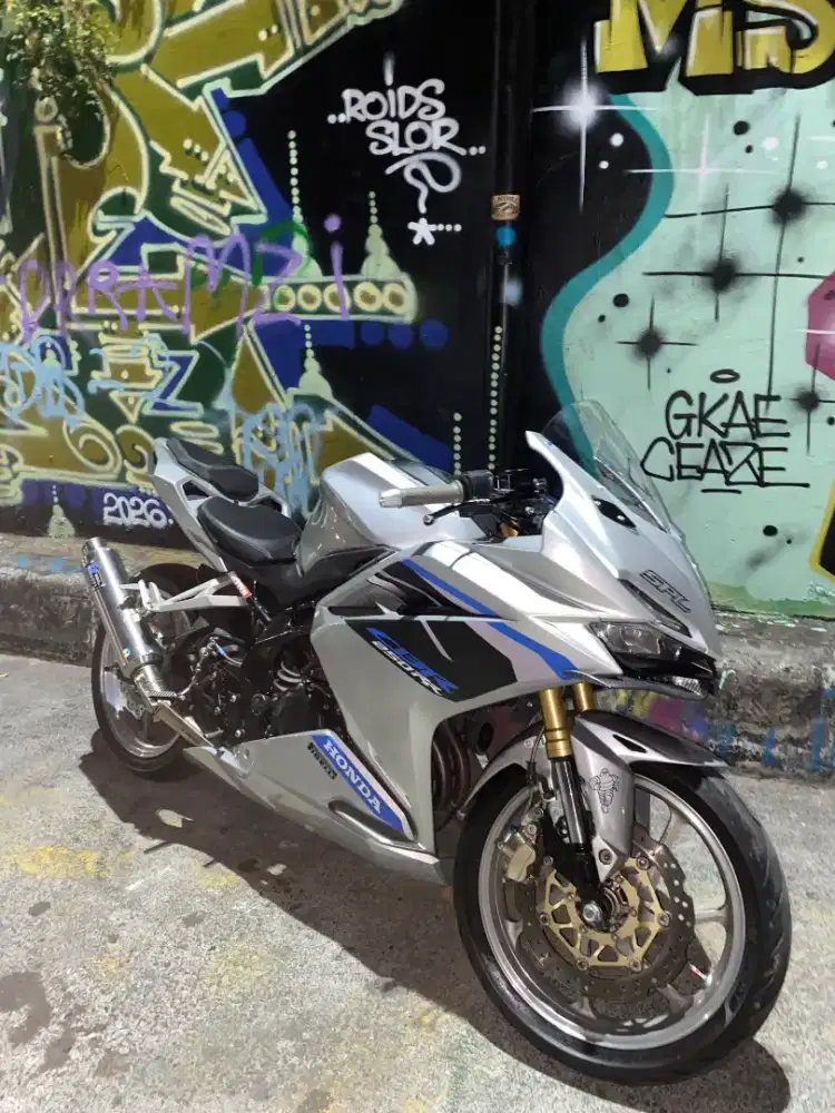 CBR 250cc baby RR