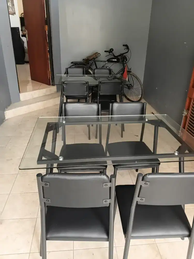 1 set meja tamu/meja makan