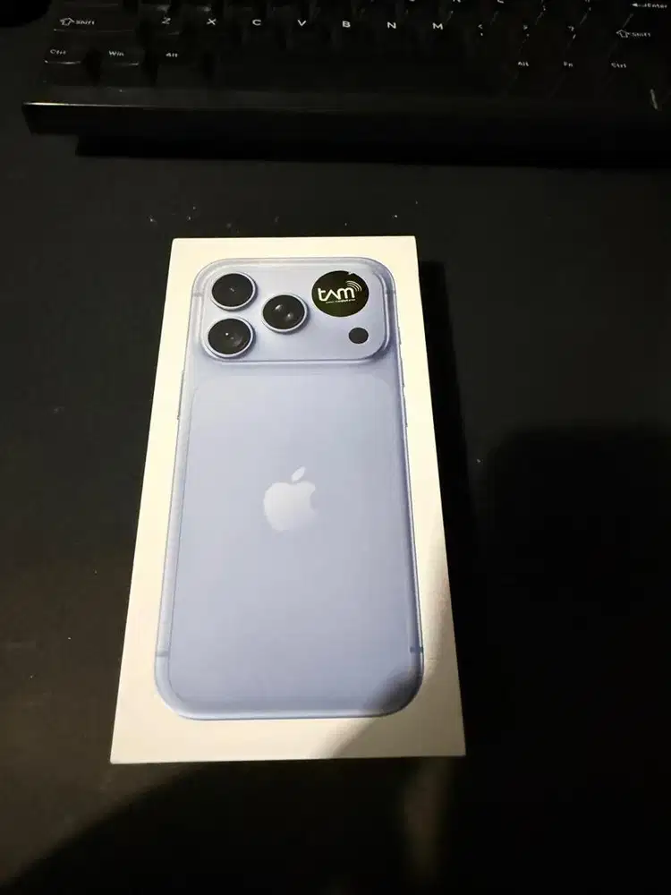 iPhone 18 Pro 256GB Glacier Blue