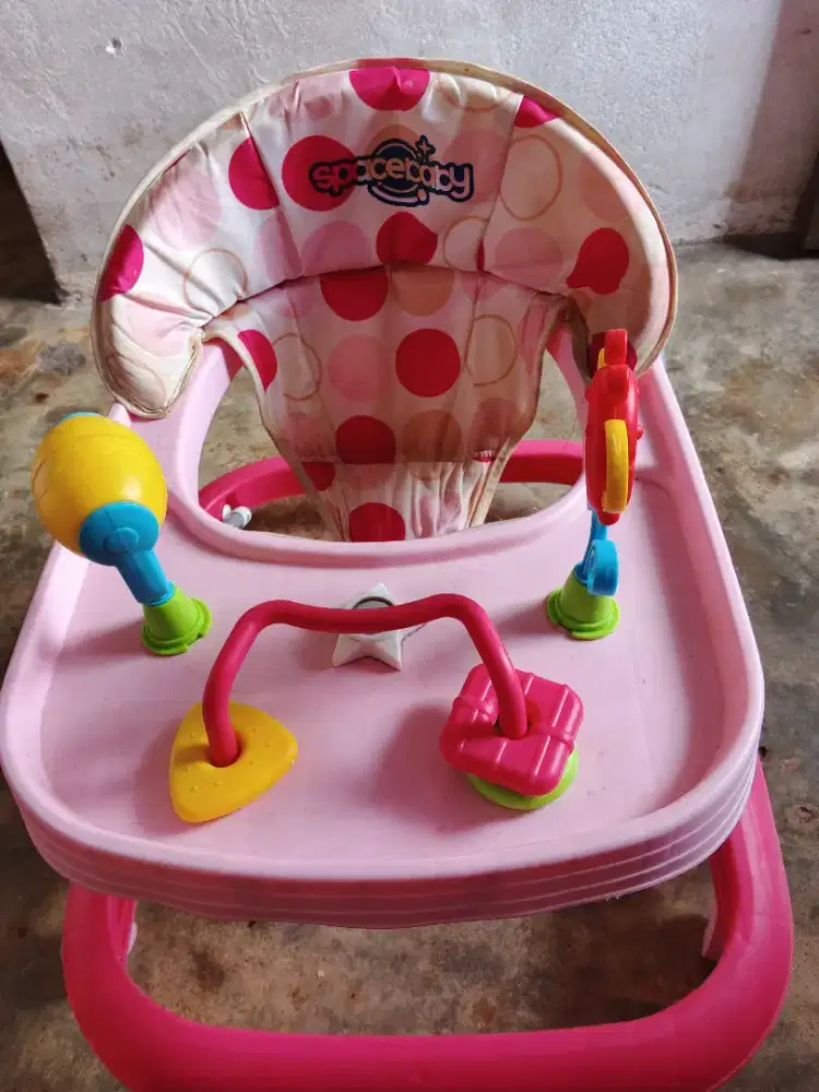 Jual baby Walker/alat bantu belajar jalan