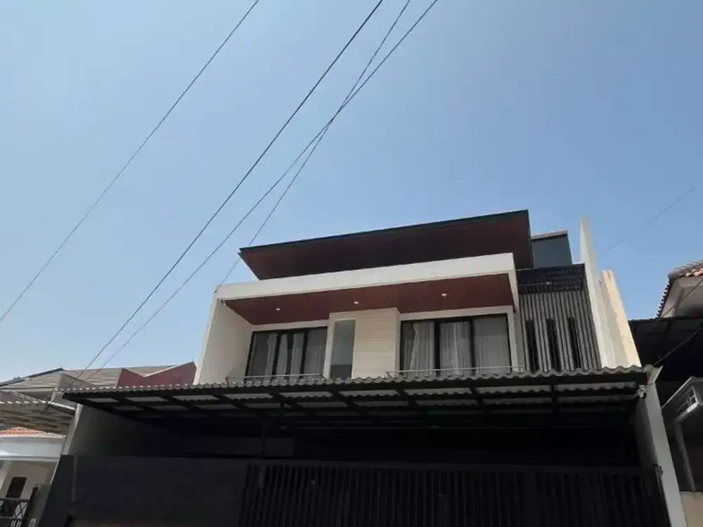 DIJUAL RUMAH JEMURSARI - SEMI FURNISHED - ROOFTOP - LIFT BARANG