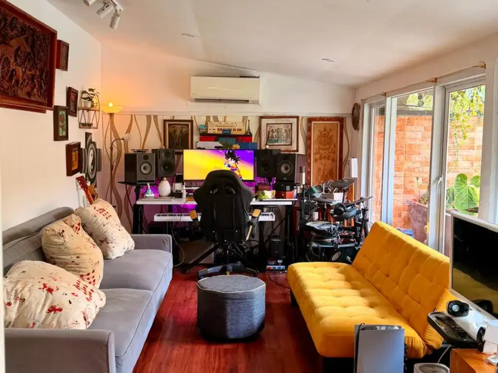 Dijual Rumah Furnish Studio Music - Creative di Arco Sawangan