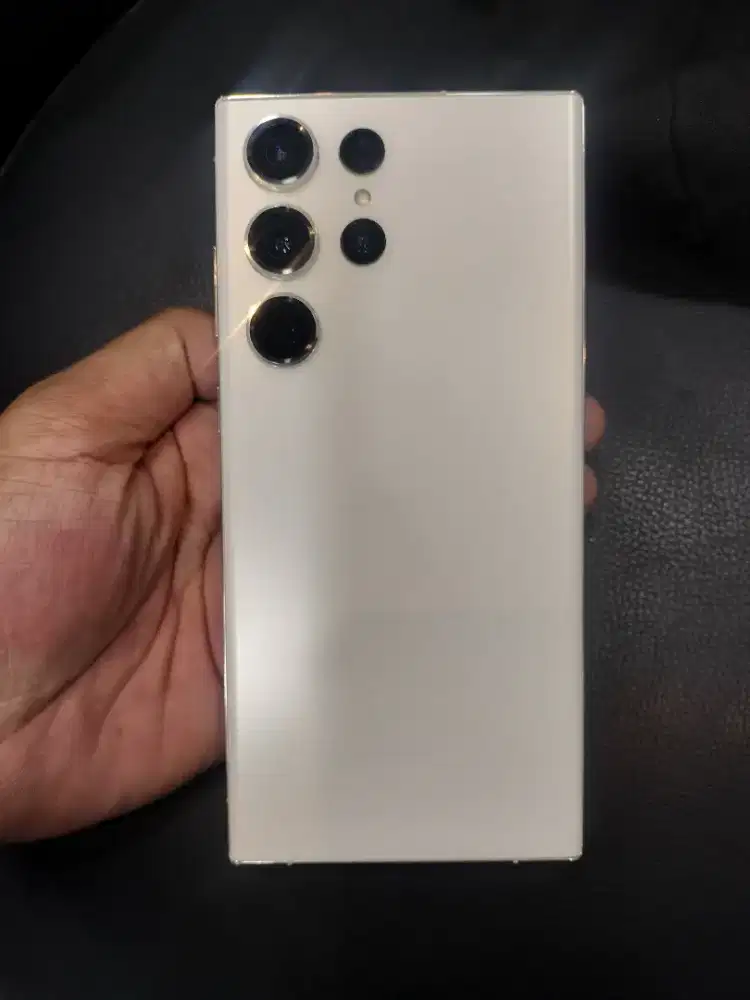 Samsung S23 ultra 12/256gb