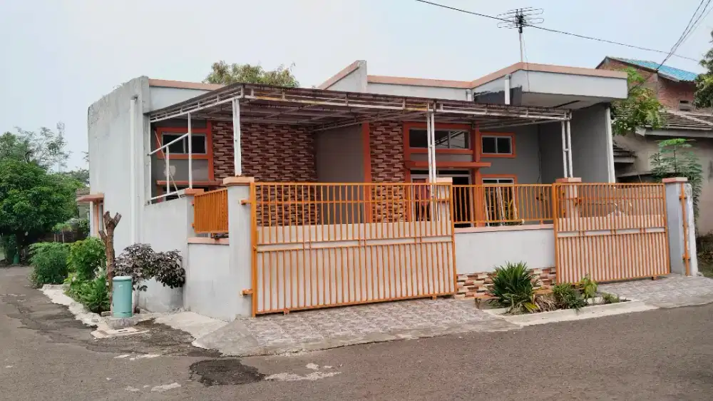 Dijual Rumah Bagus Posisi Hoek Harga Murah