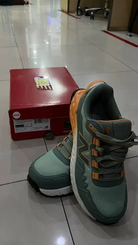 New Balance Women Fresh Foam Cremorne Composite Toe Safety Shoes