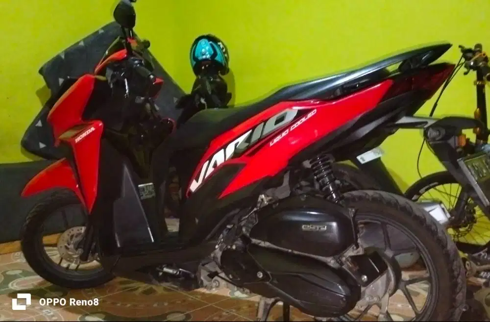 Vario 125 tahun 2022 CBS