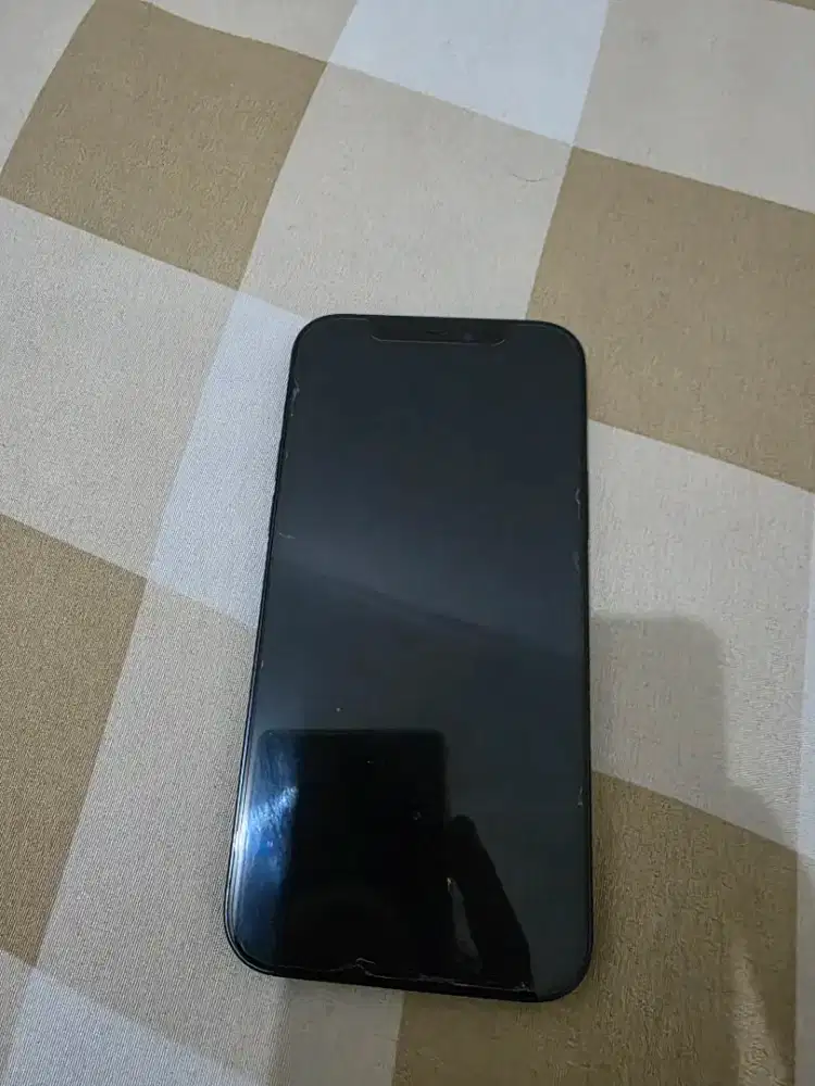 Iphone 12 64GB Hitam Asli indo