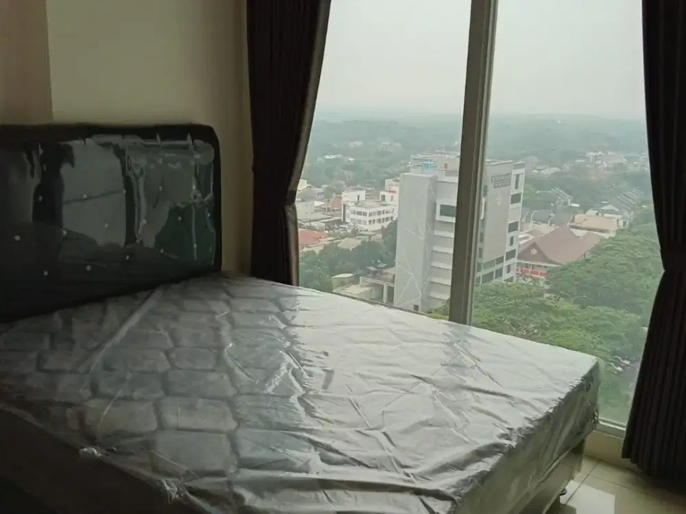Dijual Apartemen Treepark BSD City 32 m² – 1 Kamar Tidur, View Kolam Renang