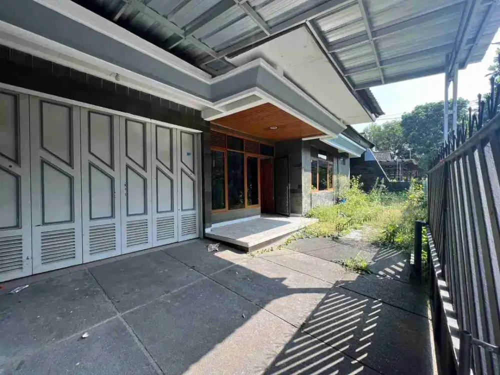 Rumah Langka Siap Huni Lokasi Singgasana Pradana Bandung Dekat Mekar Wangi