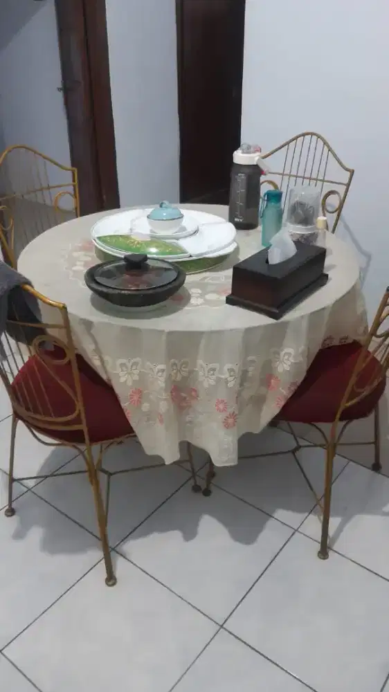 di jual meja makan