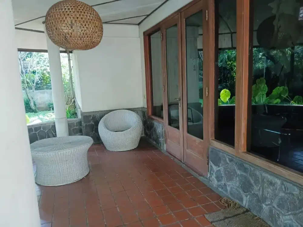 Rumah luxury Ir H Djuanda Dago Bandung
