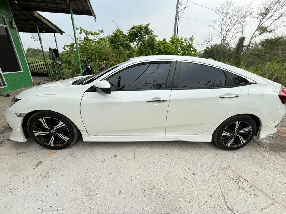 civic turbo sedan