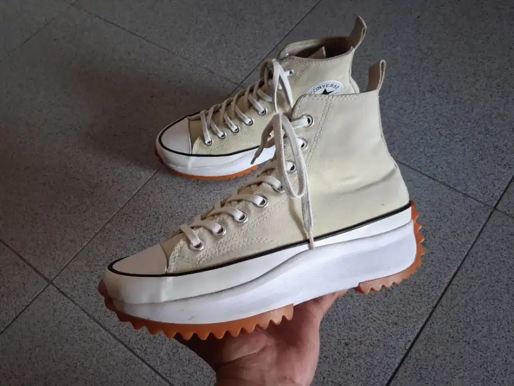 Converse Run Star Hike Hi Lemon Original
Size 40 (ada adidas vans)
