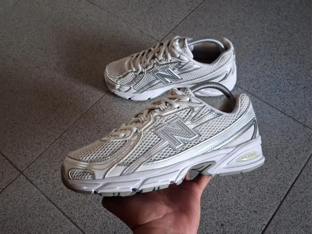 New Balance 740 White Silver Original
Size 38,5 (ada adidas nike vans)