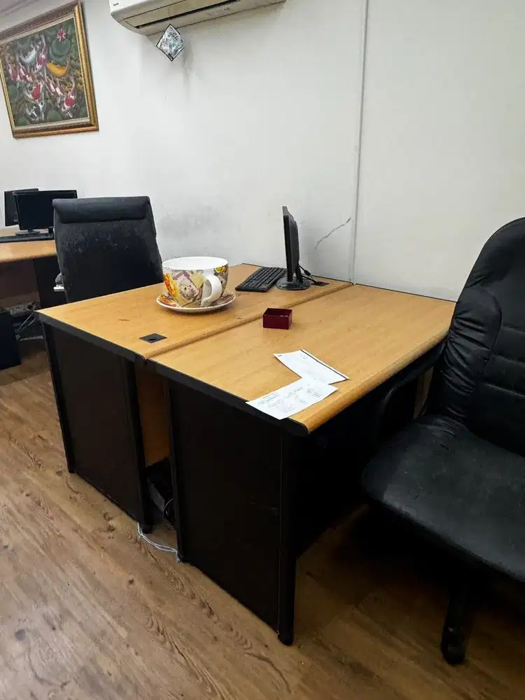 Dijual Meja, Kabinet & Kursi Kantor