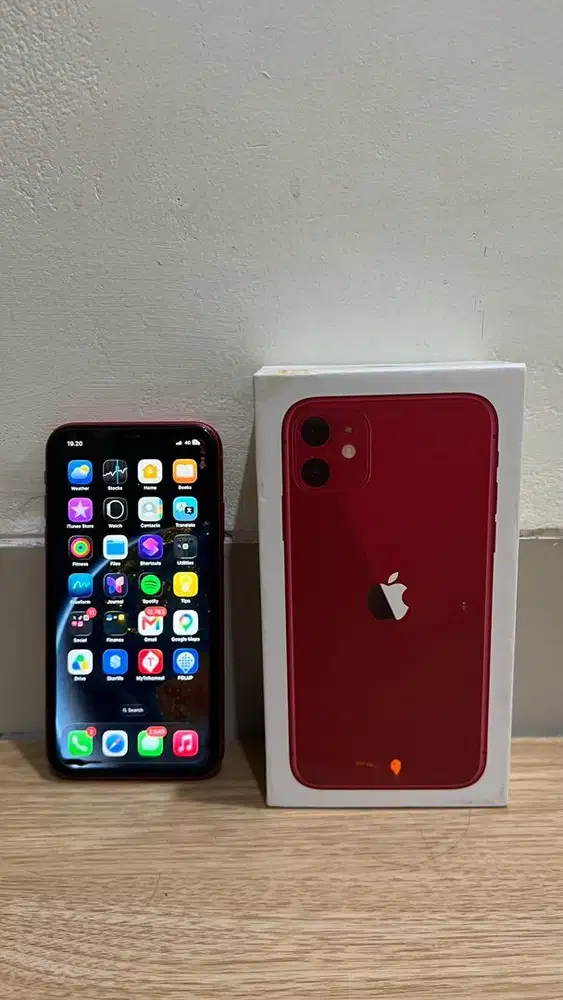 iPhone 11 64GB Red