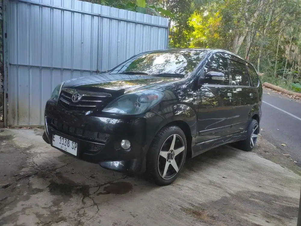 Toyota Avanza 2010 Bensin
