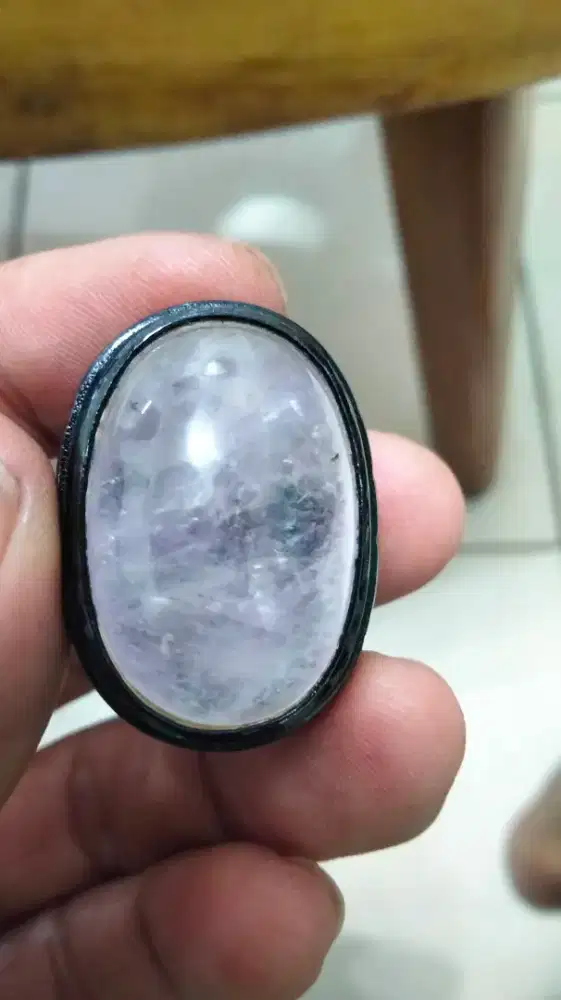 Batu kecubung es