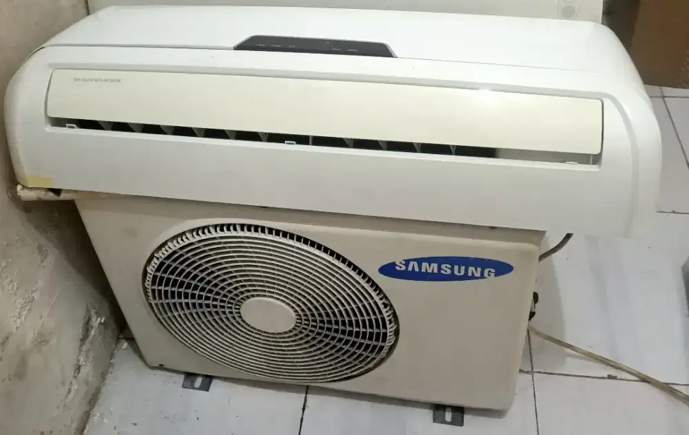 Jual ac samsung 1/2 low 310 wat kondisi 95% ori semua