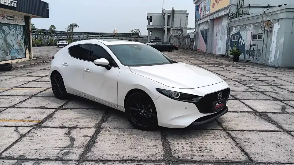MAZDA 3 HATCHBACK 2.0 AT 2023, ISTIMEWA KM 5RB RECORD