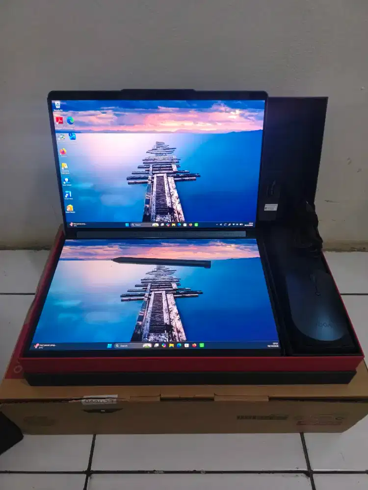 Lenovo Yoga Book 9 13IMU9