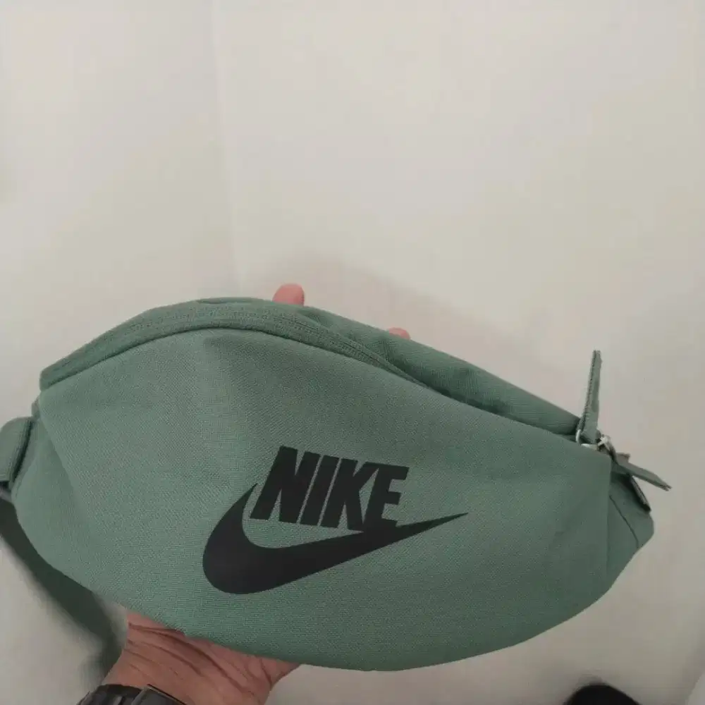 Waistbag Nike pria