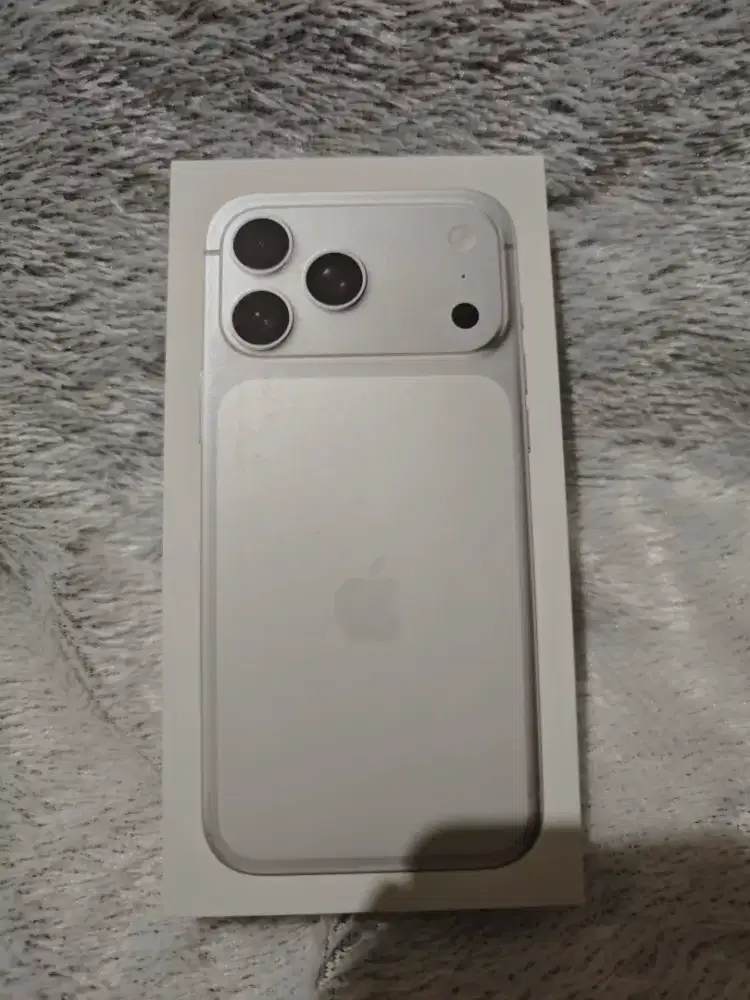 IPHONE 17 PROMAX 256 GB SILVER IBOX SEGEL BNIB
