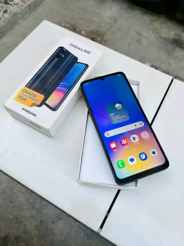 Samsung A05 4/64gb nominus mulus hp box