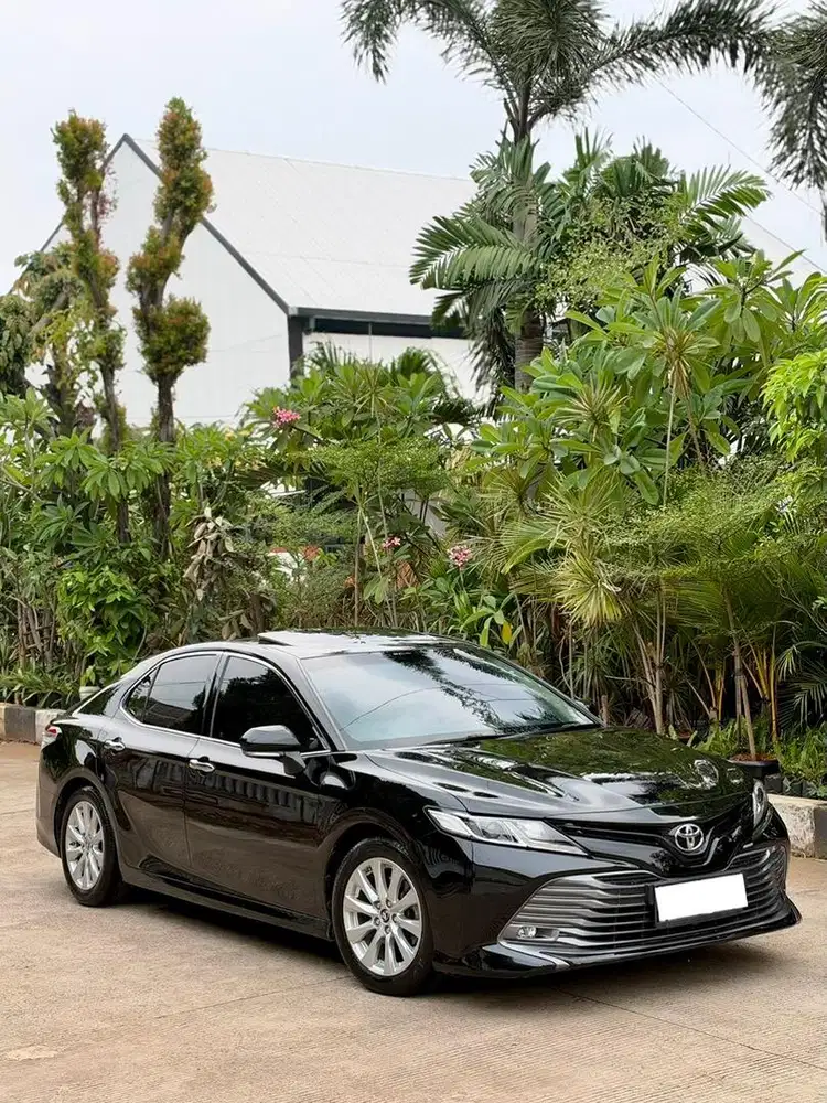 {Harga Cash} Toyota Camry V 2.5 A/T 2019 (XV70)