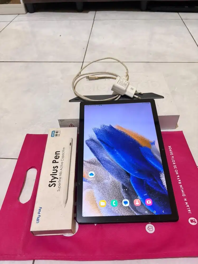 Samsung tab A8 fullset
