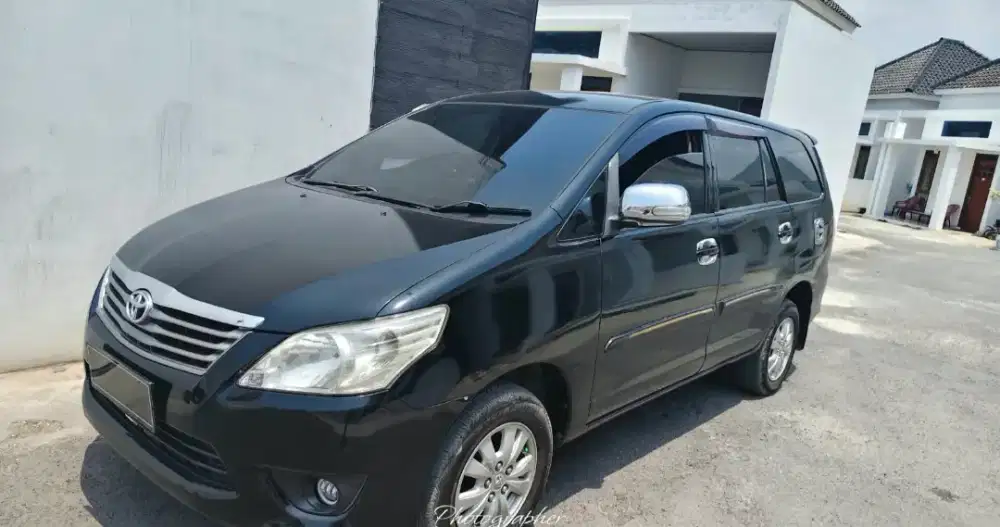 Innova 2.0 MT tahun 2011