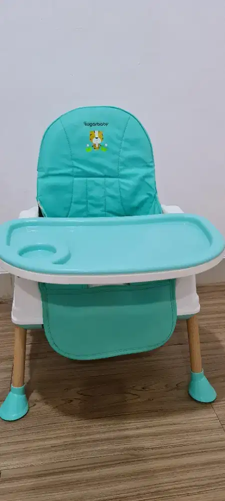 Bangku makan balita terawet