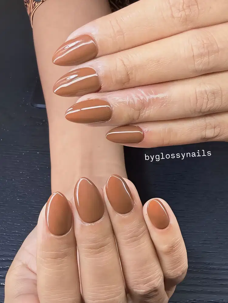 Karyawan nailgel