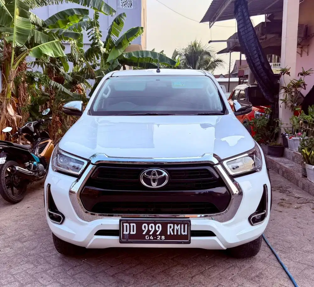 Toyota Hilux V D-Cabin 2.4 Diesel 2023