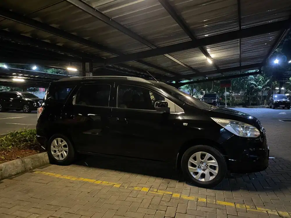 Chevrolet Spin 1.5 LTZ AT 2013 Hitam Pribadi Mulus Barcode Pertalite