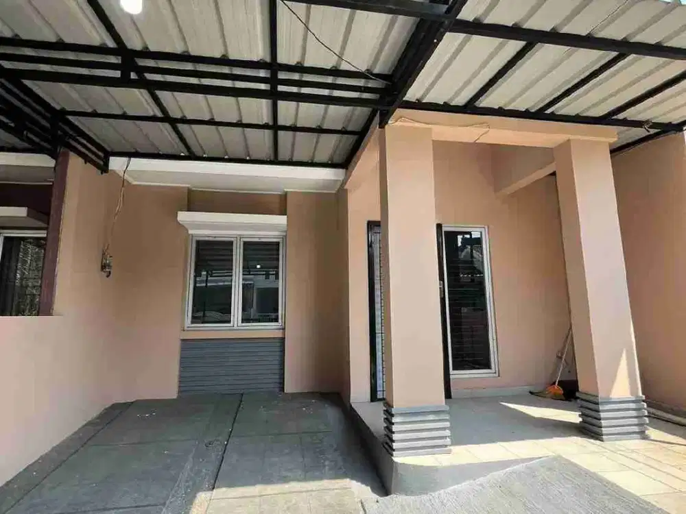 Rumah Bagus Strategis Siap Huni Bebas Banjir di Boulevard Hijau kota Harapan Indah Medan Satria bekasi