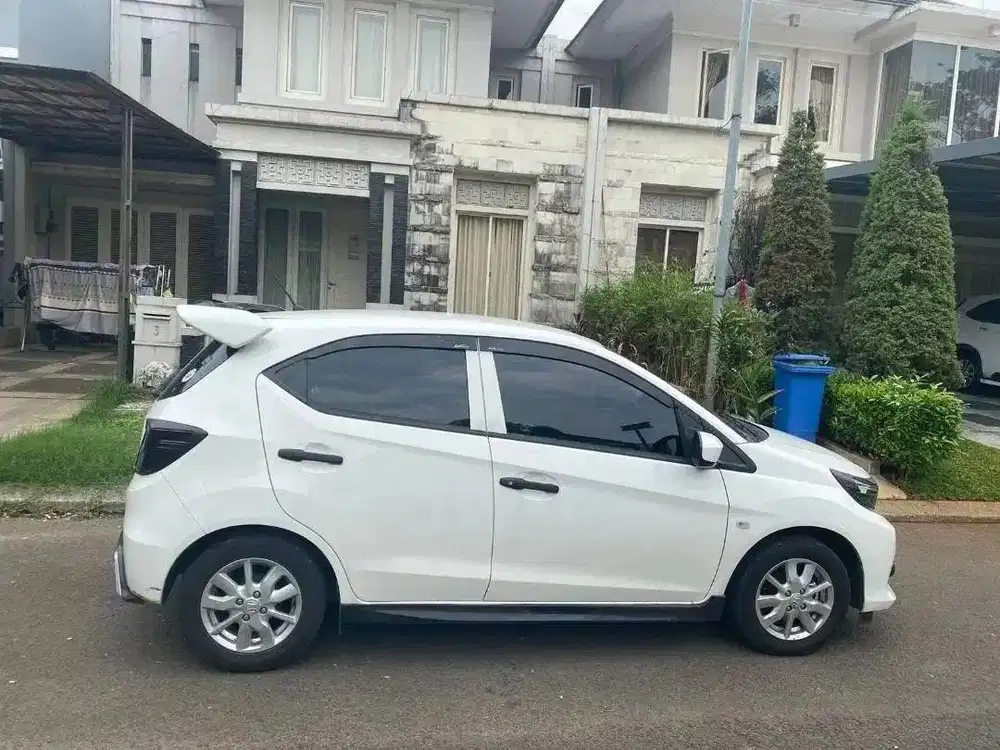 honda brio satya (2023)