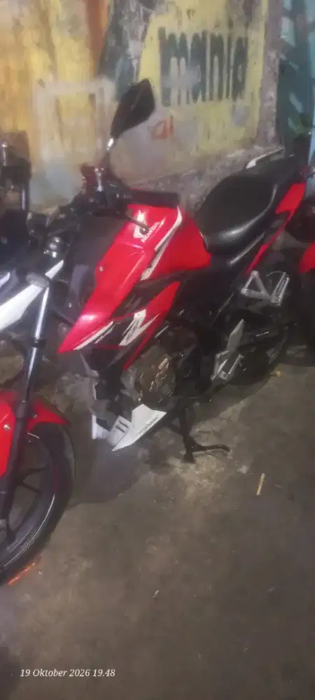 Dijual cepat Honda CB 150r