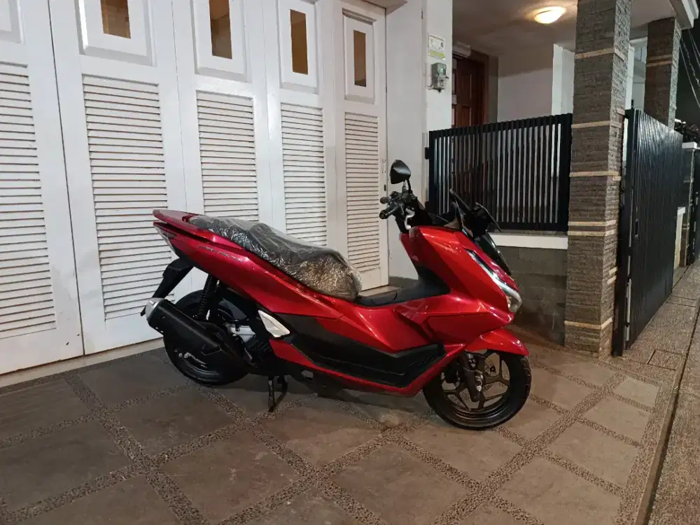 Honda pcx 160 tahun 2025