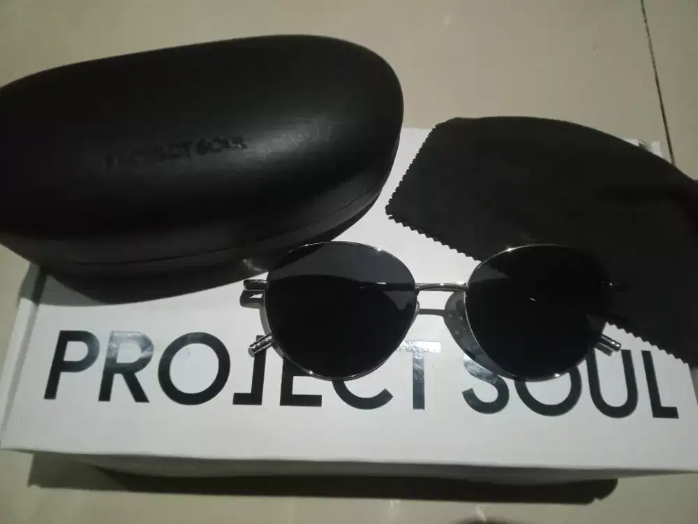 Kacamata project soul original ezra ice silver material titanium mulus