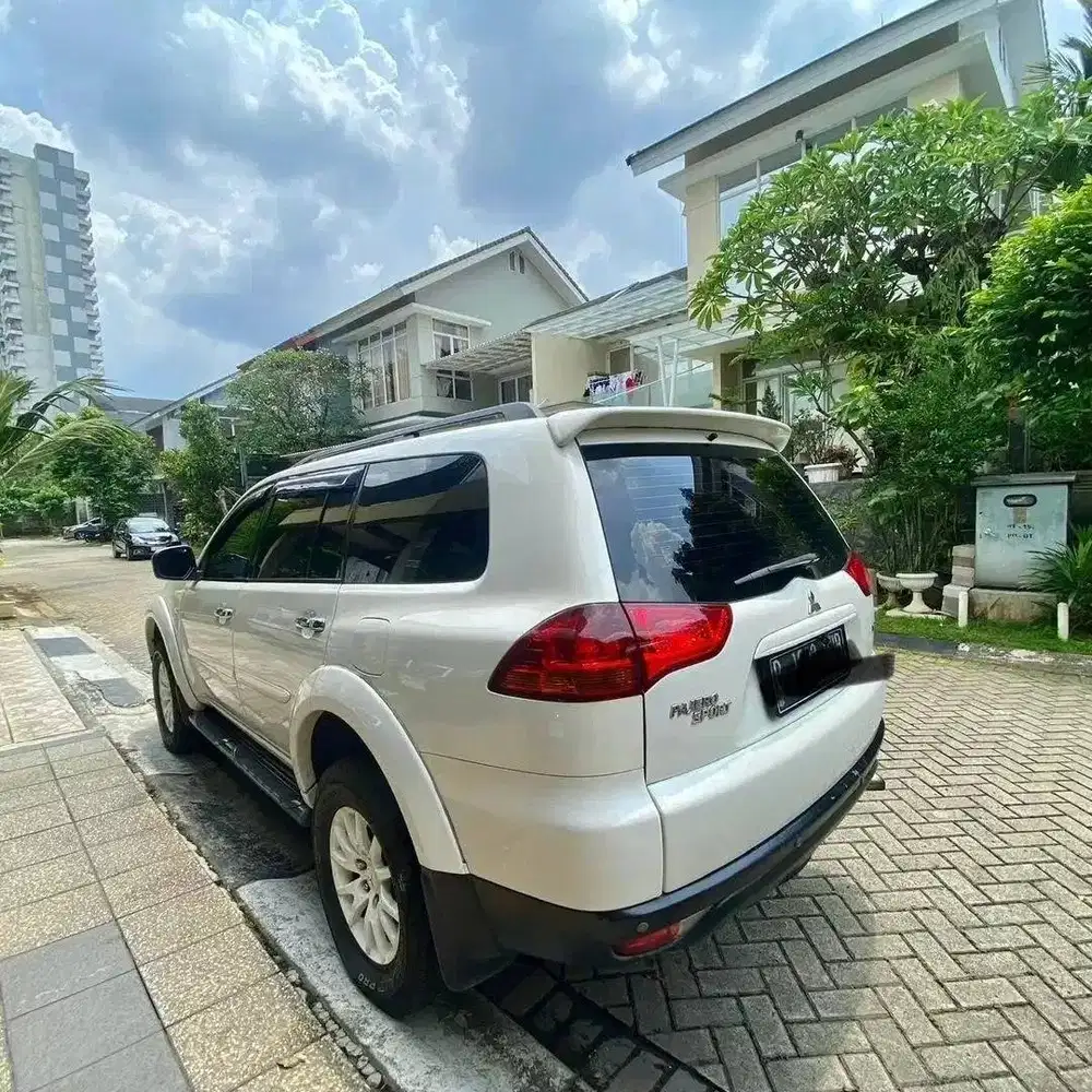mitsubishi pajero sport (2011)