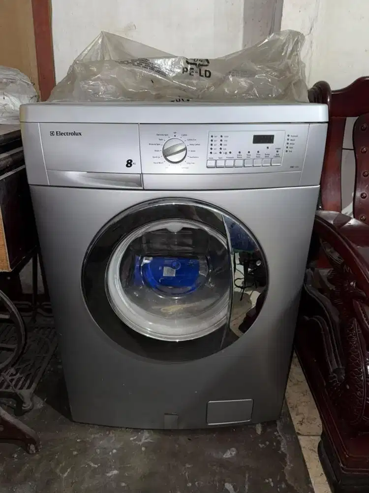 Dijual mesin cuci NEW (baru) electrolux
