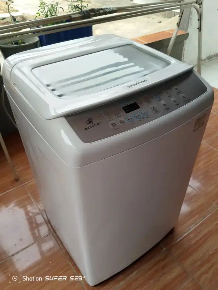 Mesin cuci Samsung top otomatis 8kg