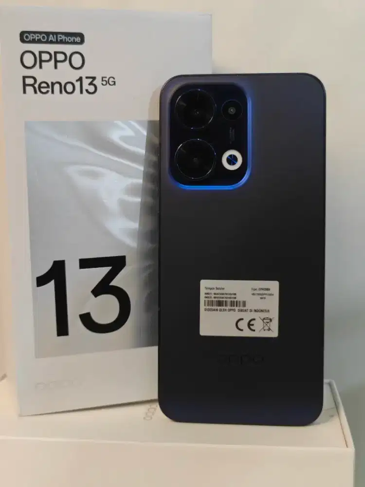 Oppo reno 13 5G 12/256 bekas resmi