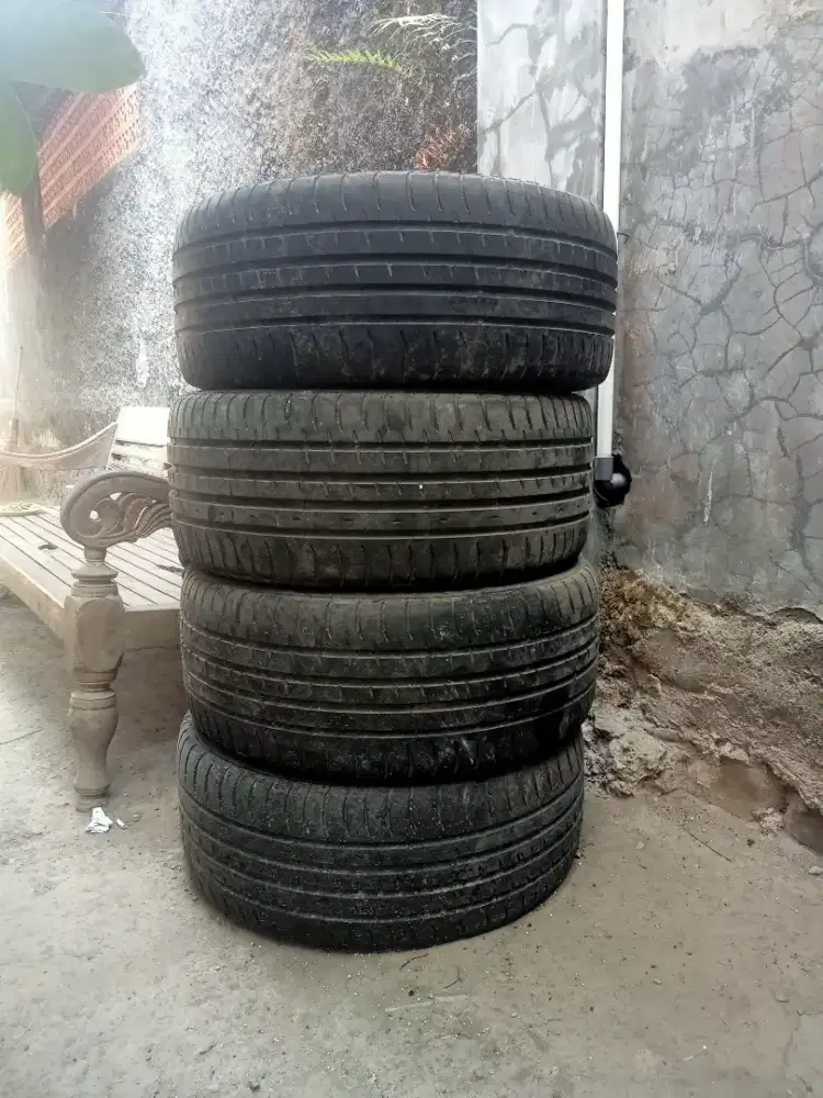 ban mobil bekas Accelera Ring 17 225/40
