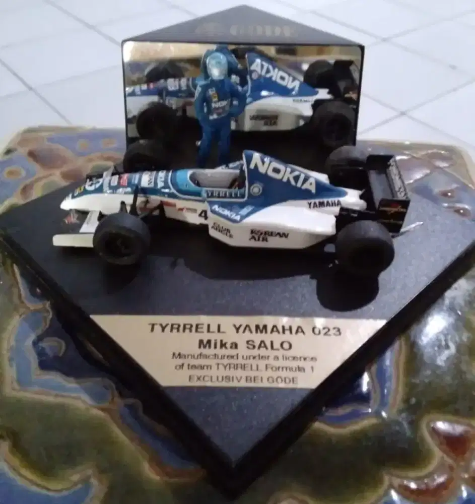 Die cast mobil formula 1