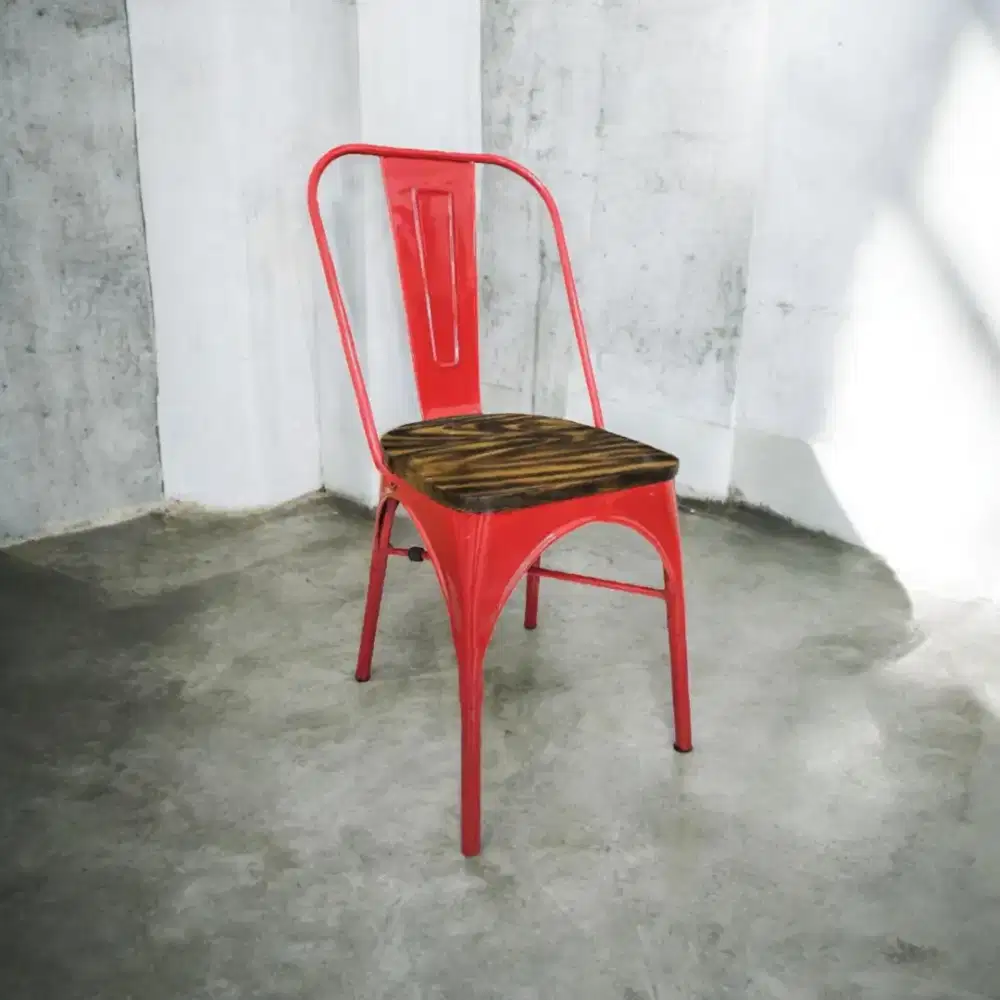 Kursi cafe besi