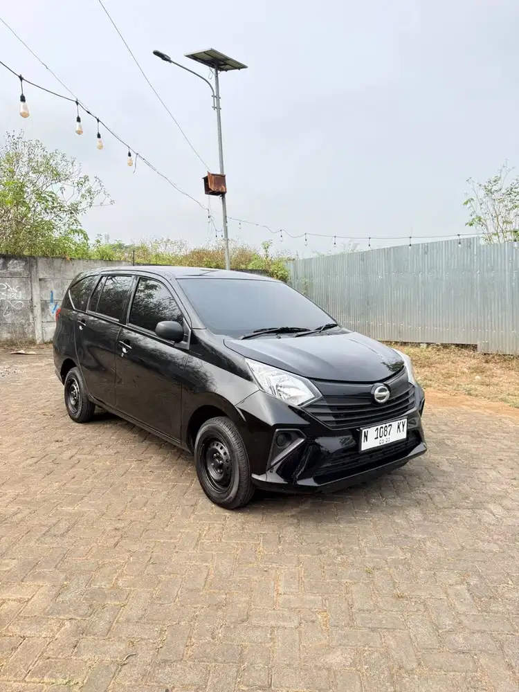 DAIHATSU SIGRA D 2025  MT MANUAL (KM LOW)